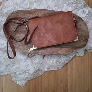Urban Expressions Tan Crossbody Bag